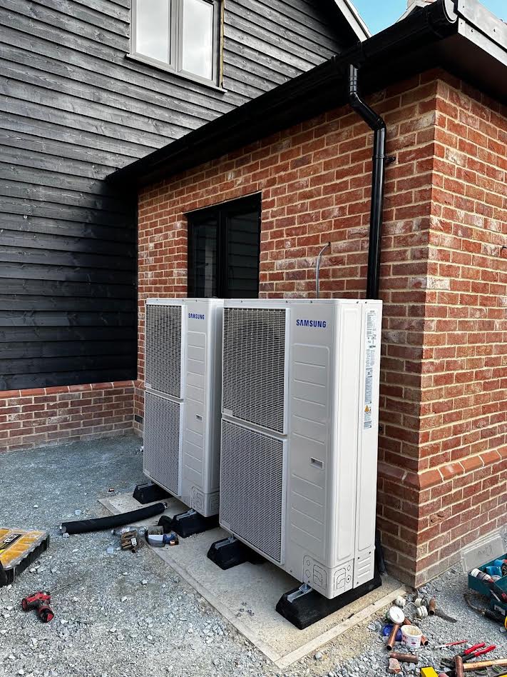 Air source heat pump outdoor unit